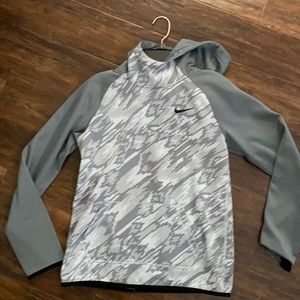 Nike hoodie youth XL